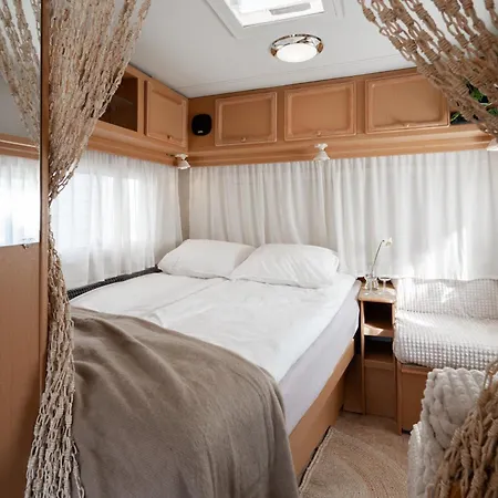 Retro Camper In Center Kemp